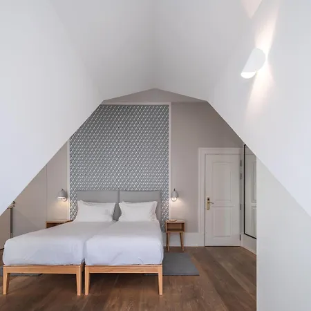 Boutique Chiado בית הארחה 4*